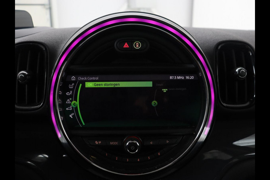 MINI Countryman 1.5 Cooper | Panoramadak | Leder | Stoelverwarming | Climate Control | JCW pakket | Head-up | Harman/Kardon