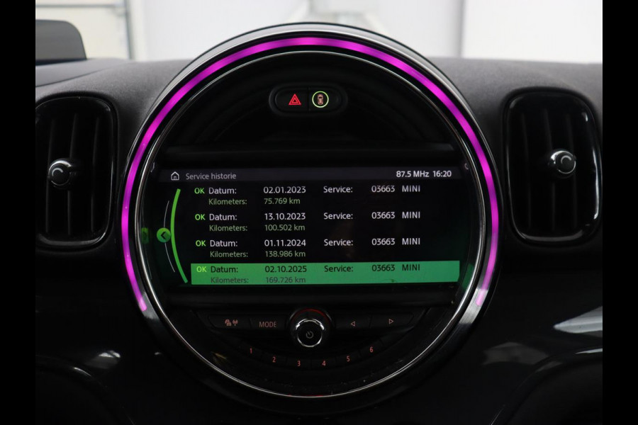 MINI Countryman 1.5 Cooper | Panoramadak | Leder | Stoelverwarming | Climate Control | JCW pakket | Head-up | Harman/Kardon