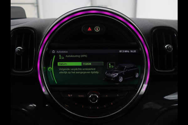 MINI Countryman 1.5 Cooper | Panoramadak | Leder | Stoelverwarming | Climate Control | JCW pakket | Head-up | Harman/Kardon