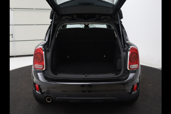 MINI Countryman 1.5 Cooper | Panoramadak | Leder | Stoelverwarming | Climate Control | JCW pakket | Head-up | Harman/Kardon