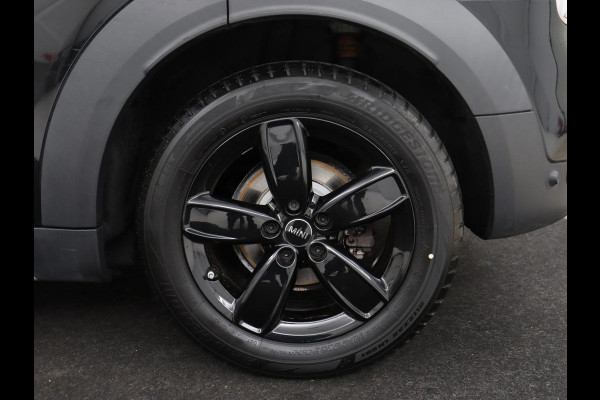 MINI Countryman 1.5 Cooper | Panoramadak | Leder | Stoelverwarming | Climate Control | JCW pakket | Head-up | Harman/Kardon