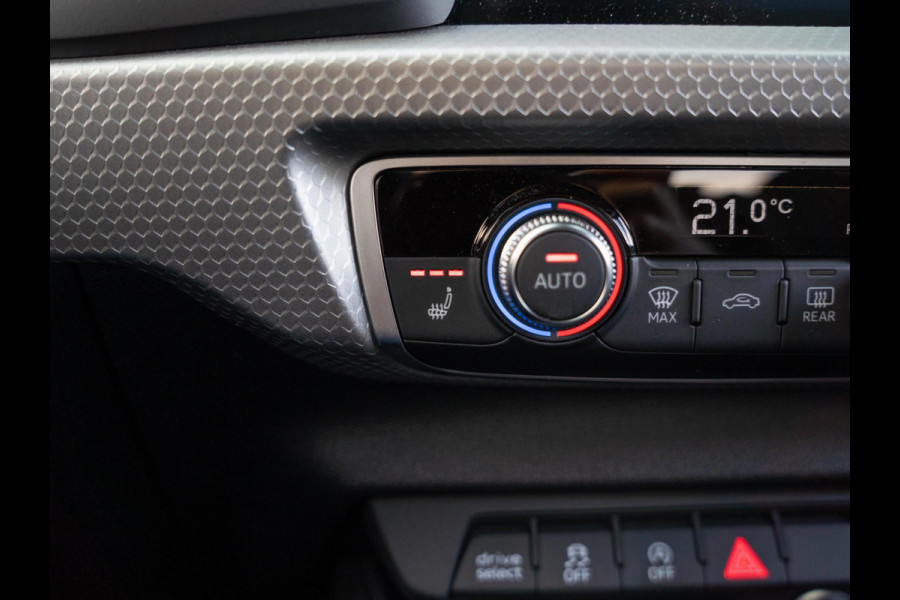 Audi A1 Sportback 40 TFSI Pro Line S-line / 250PK / Keyless / Stoelverwarming / CarPlay / Magnetic ride / 18 inch / Audi Sound