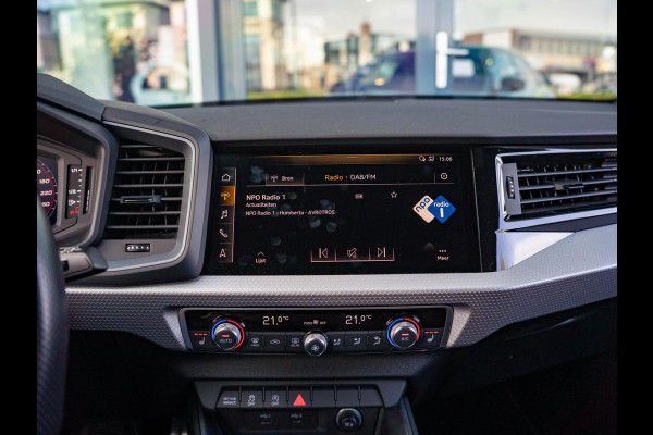 Audi A1 Sportback 40 TFSI Pro Line S-line / 250PK / Keyless / Stoelverwarming / CarPlay / Magnetic ride / 18 inch / Audi Sound