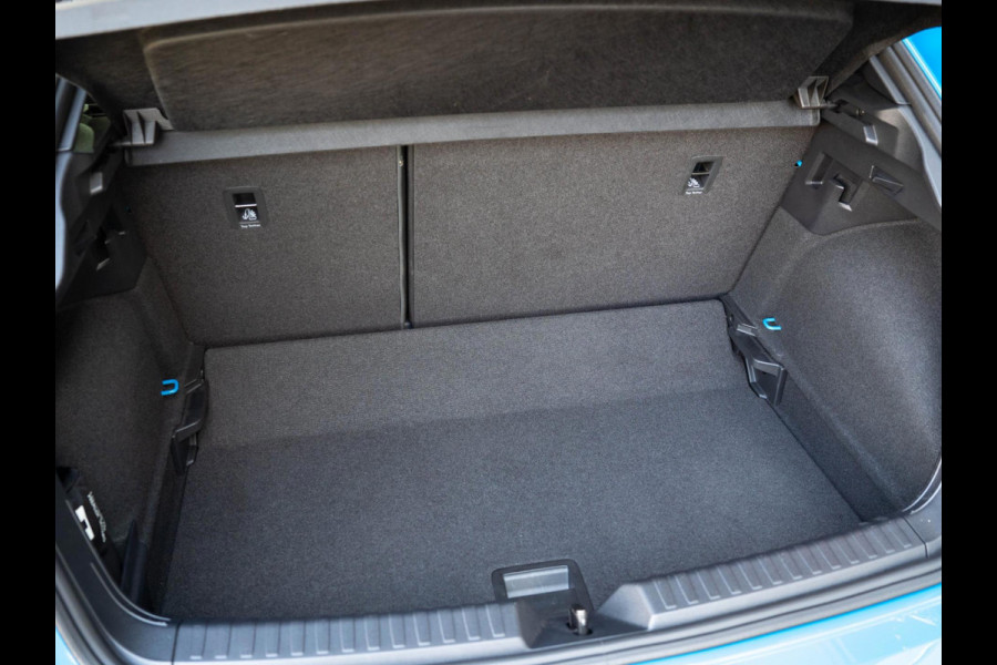 Audi A1 Sportback 40 TFSI Pro Line S-line / 250PK / Keyless / Stoelverwarming / CarPlay / Magnetic ride / 18 inch / Audi Sound