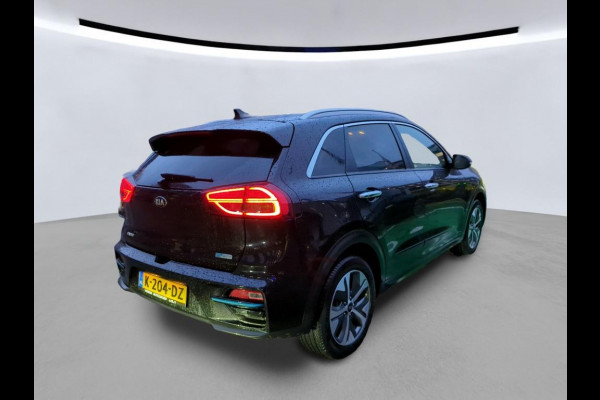 Kia e-Niro ExecutiveLine 64 kWh NL-AUTO | 3PHASE | LEDER