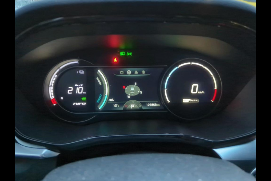 Kia e-Niro ExecutiveLine 64 kWh NL-AUTO | 3PHASE | LEDER