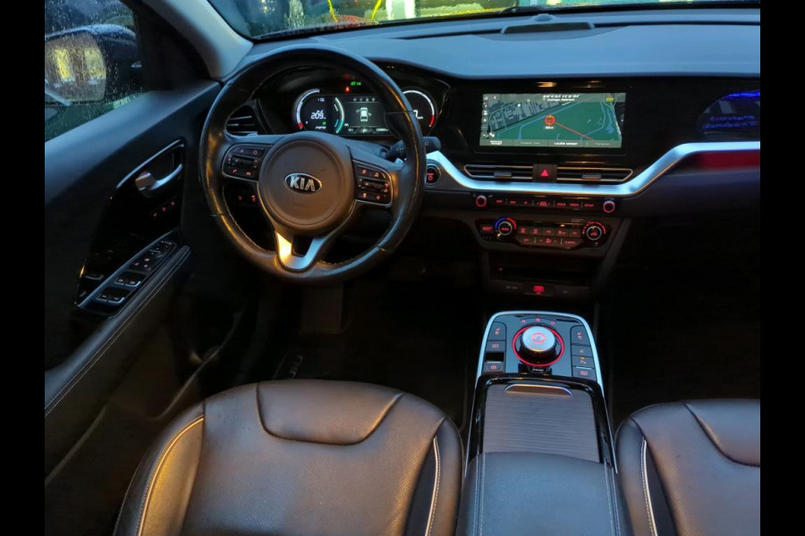 Kia e-Niro ExecutiveLine 64 kWh NL-AUTO | 3PHASE | LEDER