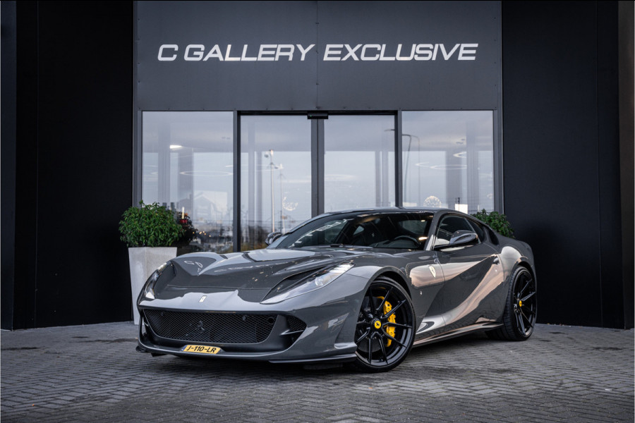 Ferrari 812 6.5 V12 Superfast HELE - Novitec | Grigio Scuro | Carbon Seats | Passenger Display