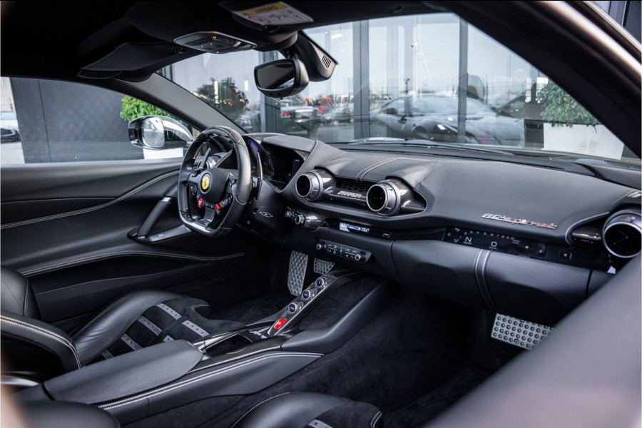 Ferrari 812 6.5 V12 Superfast HELE - Novitec | Grigio Scuro | Carbon Seats | Passenger Display