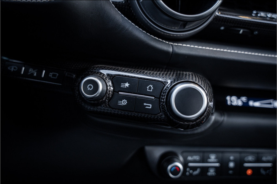 Ferrari 812 6.5 V12 Superfast HELE - Novitec | Grigio Scuro | Carbon Seats | Passenger Display