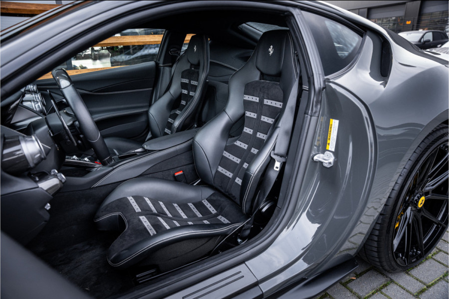 Ferrari 812 6.5 V12 Superfast HELE - Novitec | Grigio Scuro | Carbon Seats | Passenger Display