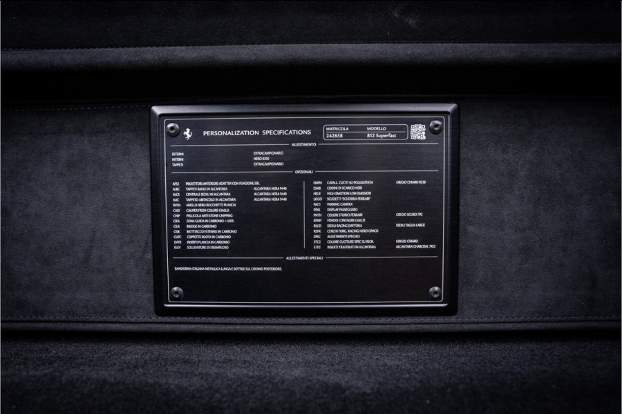 Ferrari 812 6.5 V12 Superfast HELE - Novitec | Grigio Scuro | Carbon Seats | Passenger Display