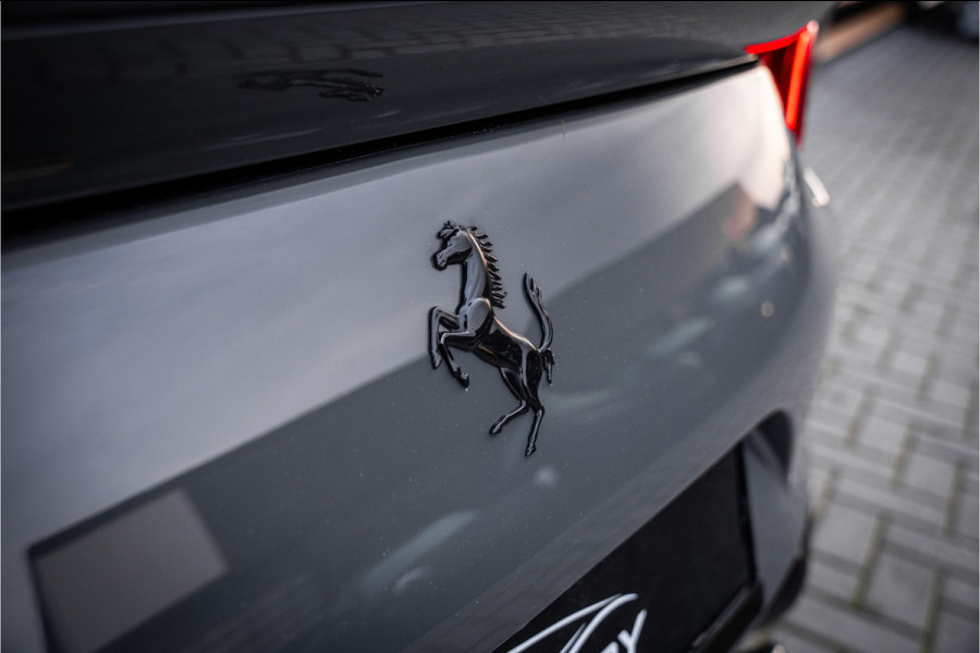 Ferrari 812 6.5 V12 Superfast HELE - Novitec | Grigio Scuro | Carbon Seats | Passenger Display