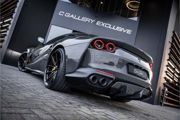 Ferrari 812 6.5 V12 Superfast HELE - Novitec | Grigio Scuro | Carbon Seats | Passenger Display
