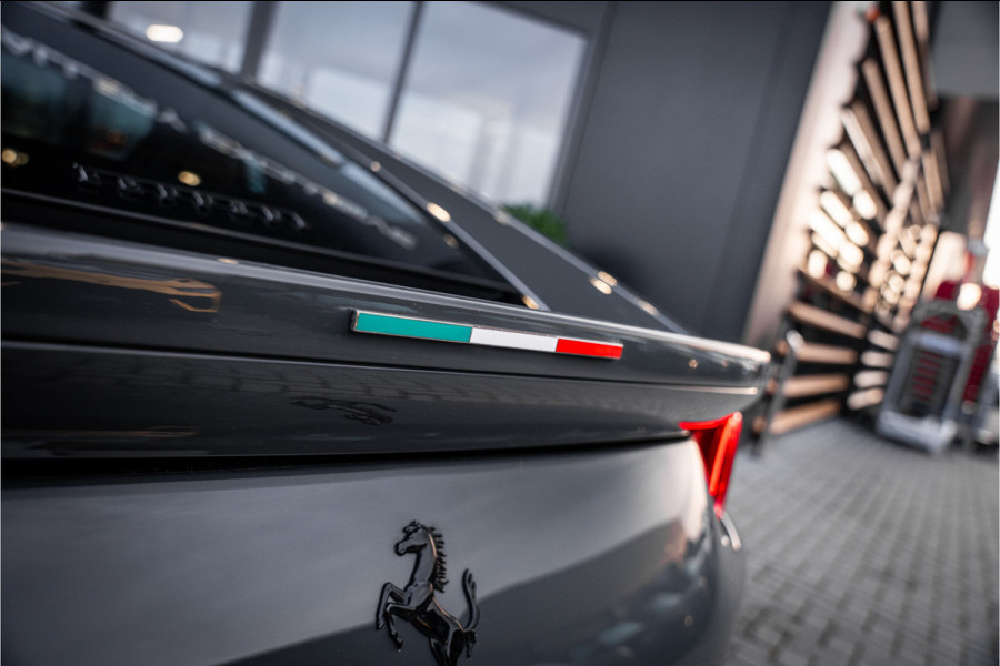 Ferrari 812 6.5 V12 Superfast HELE - Novitec | Grigio Scuro | Carbon Seats | Passenger Display