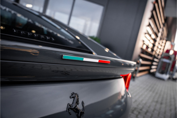 Ferrari 812 6.5 V12 Superfast HELE - Novitec | Grigio Scuro | Carbon Seats | Passenger Display