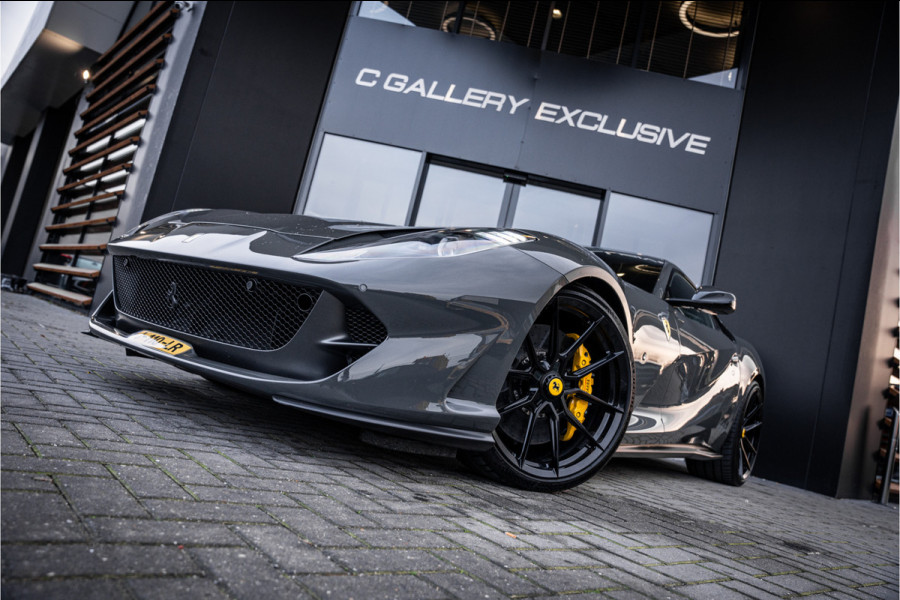 Ferrari 812 6.5 V12 Superfast HELE - Novitec | Grigio Scuro | Carbon Seats | Passenger Display
