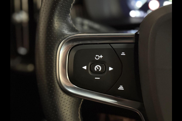 Volvo XC40 1.5 T5 Twin Engine Inscription R Design | Pano | Cruise | Camera | Stoelverwarming | Leer | Carplay