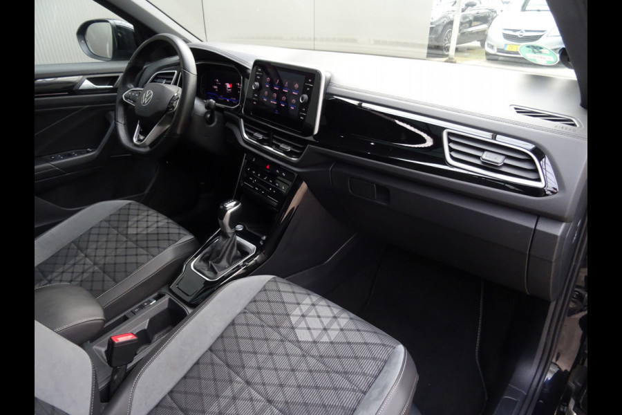 Volkswagen T-Roc 1.5 TSI R-Line * IQ LIGHT * KEYLESS * CARPLAY !!