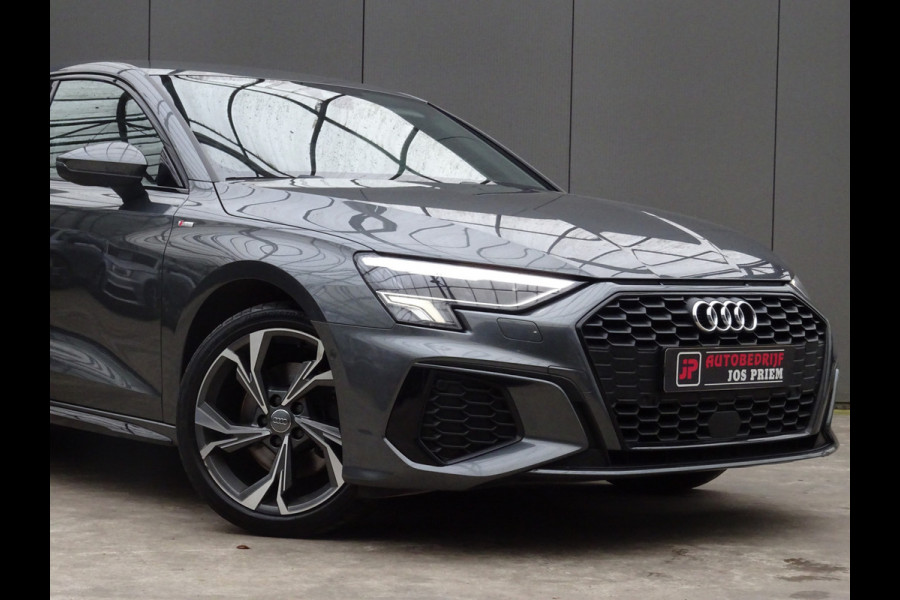 Audi A3 Sportback 35 TFSI edition one * S-LINE * CARPLAY * SPORTSTOELEN !!