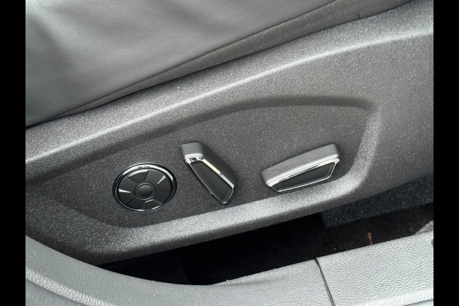 Ford Mondeo Wagon 2.0 IVCT HEV Automaat Vignale, achteruitrijcamera, lederen sportinterieur, vol opties