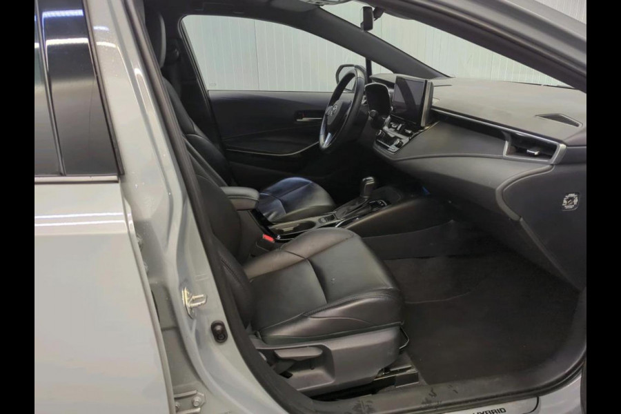 Toyota Corolla Touring Sports 1.8 Hybrid Business Plus Volledig Leder Airco ECC Navi Carplay PDC VA + Camera Adaptive Cruise Control Full LED 17" Velgen NL Auto 1e Eig. Dealer onderhouden