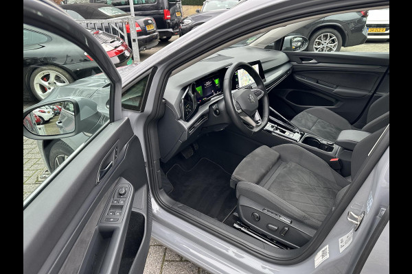 Volkswagen Golf 1.5 eTSI 150PK DSG Style IQLight|ACC|Camera|Memory|Massage|DAB|CarPlay