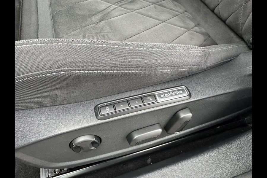 Volkswagen Golf 1.5 eTSI 150PK DSG Style IQLight|ACC|Camera|Memory|Massage|DAB|CarPlay