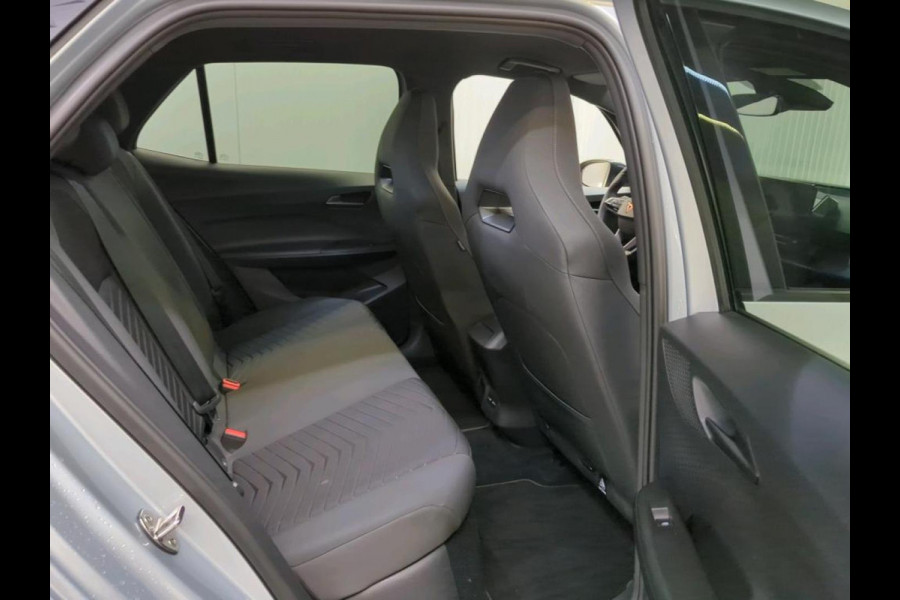 CUPRA Born Business 62 kWh Airco ECC Navi Carplay Adaptive Cruise Control PDC VA + Camera Full LED 18" LM Velgen