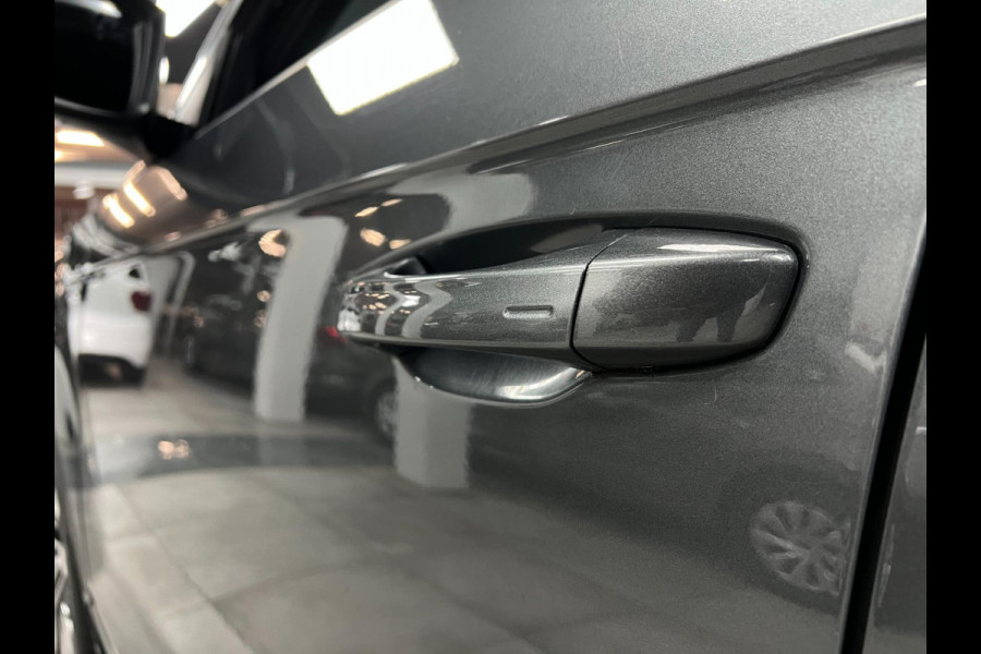 Volkswagen T-Roc 1.5 TSI R-LINE | Virtual |Lane|ACC|Keyless|