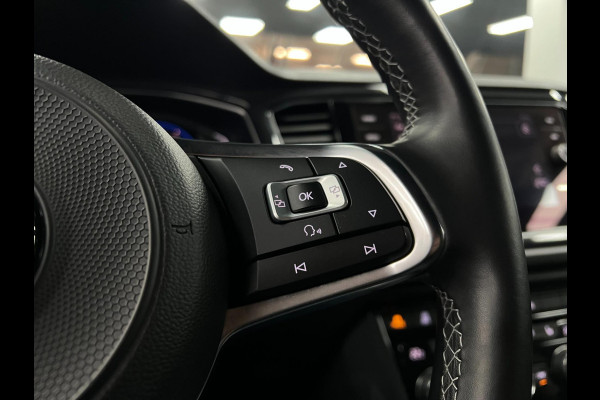 Volkswagen T-Roc 1.5 TSI R-LINE | Virtual |Lane|ACC|Keyless|