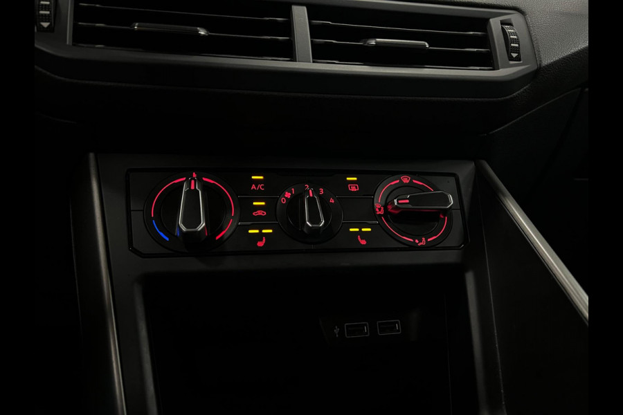 Volkswagen Polo 1.0 TSI Stoelverwarm. | PDC | Carplay| 95PK|