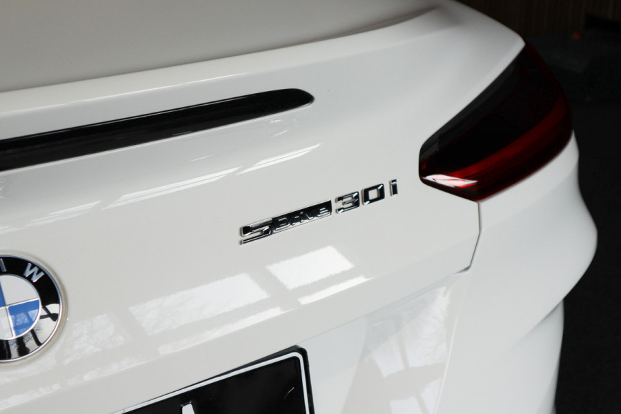 BMW Z4 Roadster sDrive30i High Exe M-pakket HUD Leer Camera PDC Stoelverwarming Stuurverwarming Memory seats LM velgen