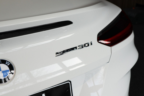 BMW Z4 Roadster sDrive30i High Exe M-pakket HUD Leer Camera PDC Stoelverwarming Stuurverwarming Memory seats LM velgen