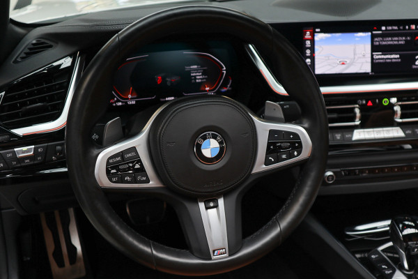 BMW Z4 Roadster sDrive30i High Exe M-pakket HUD Leer Camera PDC Stoelverwarming Stuurverwarming Memory seats LM velgen