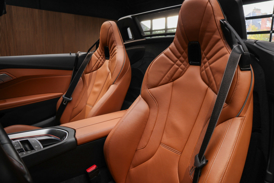 BMW Z4 Roadster sDrive30i High Exe M-pakket HUD Leer Camera PDC Stoelverwarming Stuurverwarming Memory seats LM velgen