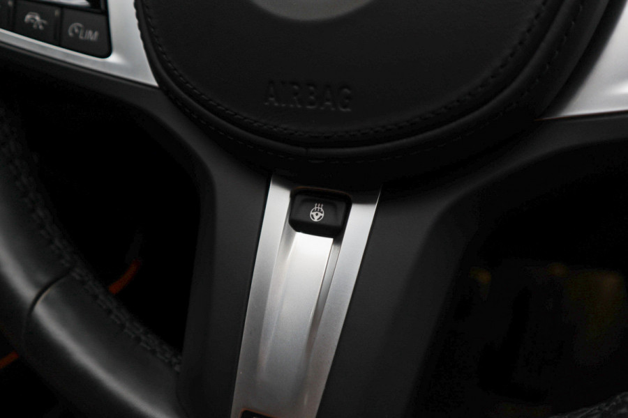 BMW Z4 Roadster sDrive30i High Exe M-pakket HUD Leer Camera PDC Stoelverwarming Stuurverwarming Memory seats LM velgen