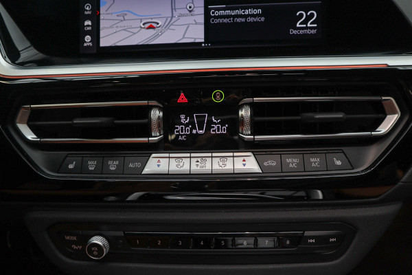 BMW Z4 Roadster sDrive30i High Exe M-pakket HUD Leer Camera PDC Stoelverwarming Stuurverwarming Memory seats LM velgen