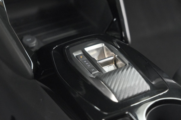 Peugeot 208 Hybrid 110 e-DCS6 Allure | Stoelverwarming | Apple Carplay | Parkeersensoren