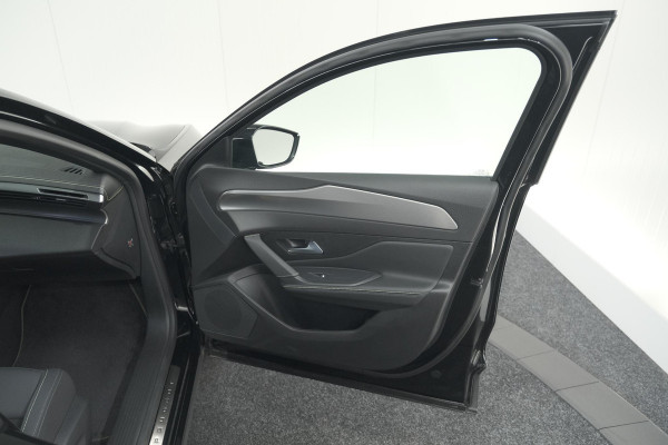 Peugeot 408 PureTech 130 EAT8 GT | 360 Camera | Adaptieve Cruise Control | Elektronische Kofferklep | Apple Carplay
