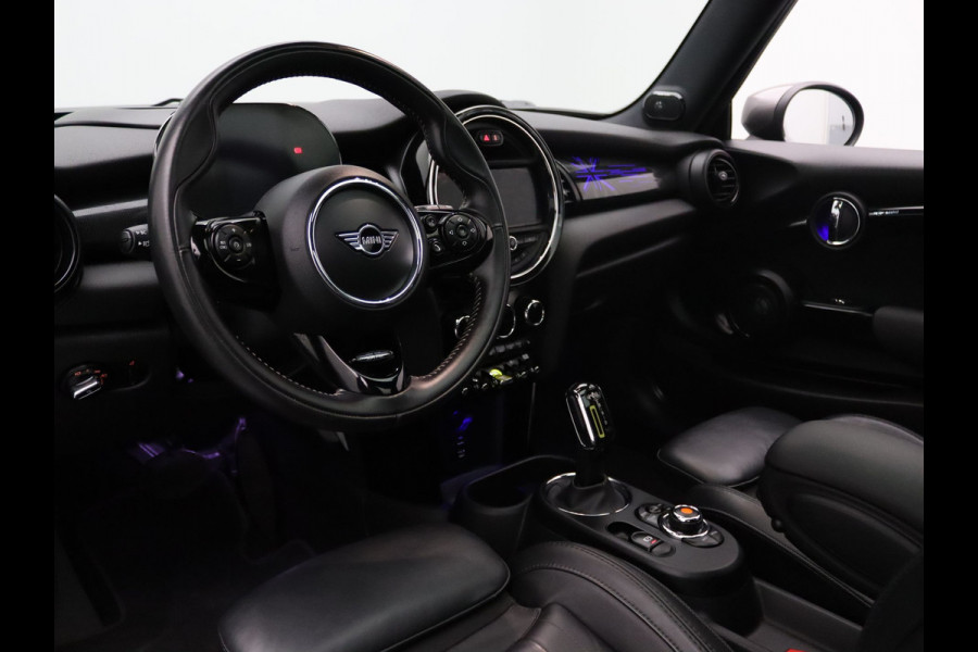 MINI Mini Electric 184pk Yours 33 kWh Cruise | Climate | Parkeersens. v+a | Stoelverw.