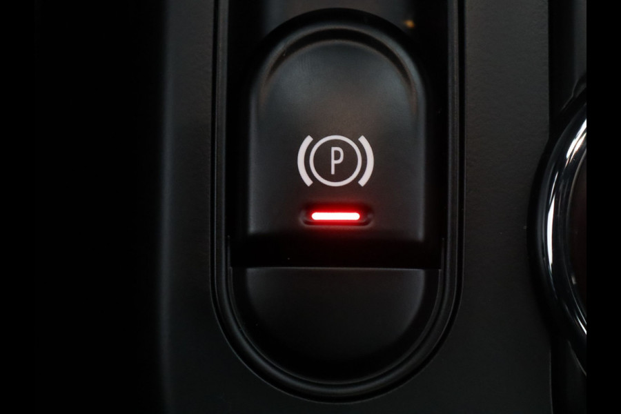 MINI Mini Electric 184pk Yours 33 kWh Cruise | Climate | Parkeersens. v+a | Stoelverw.