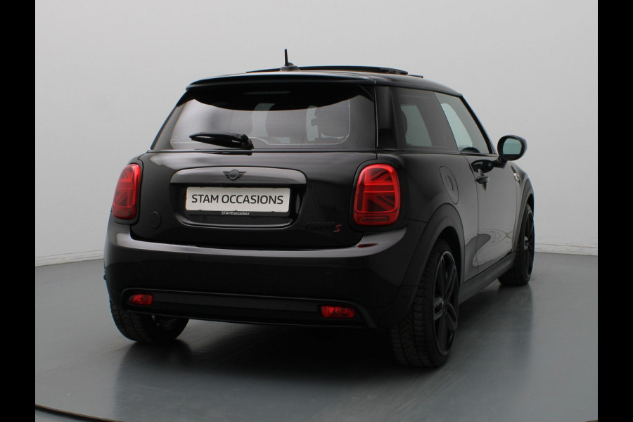 MINI Mini Electric 184pk Yours 33 kWh Cruise | Climate | Parkeersens. v+a | Stoelverw.