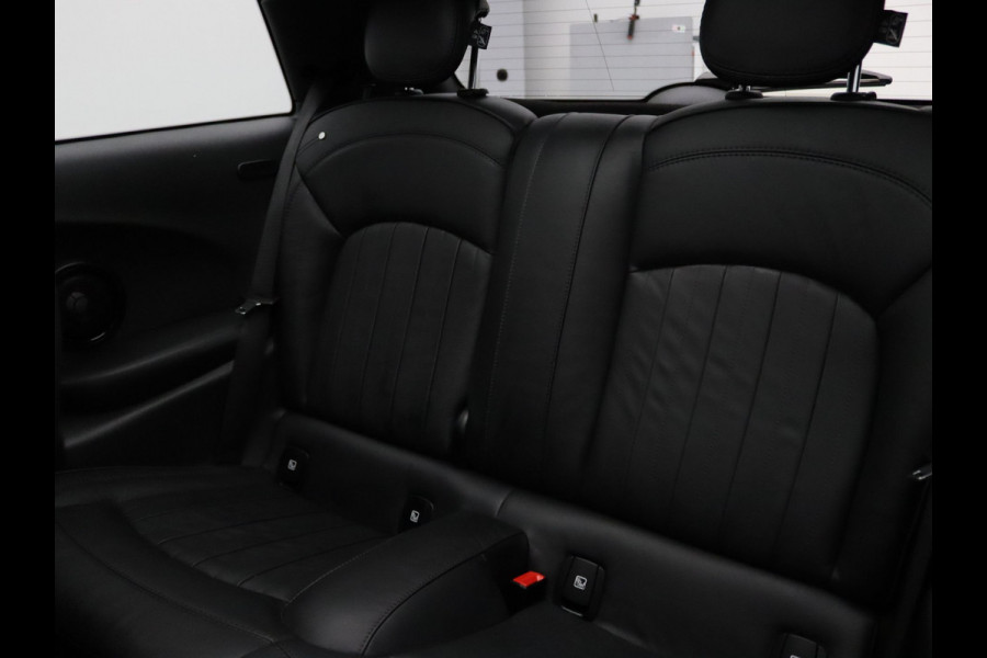 MINI Mini Electric 184pk Yours 33 kWh Cruise | Climate | Parkeersens. v+a | Stoelverw.