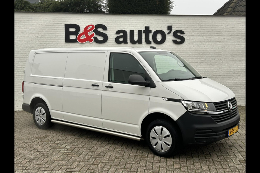 Volkswagen Transporter 2.0 TDI L2H1 28 Automaat Carplay Cruise PDC V+A DAB Airco Trekhaak