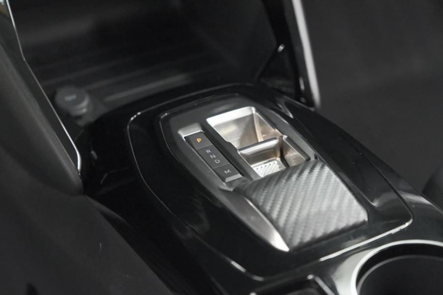 Peugeot 208 Hybrid 110 e-DCS6 Allure | Stoelverwarming | Apple Carplay | Parkeersensoren