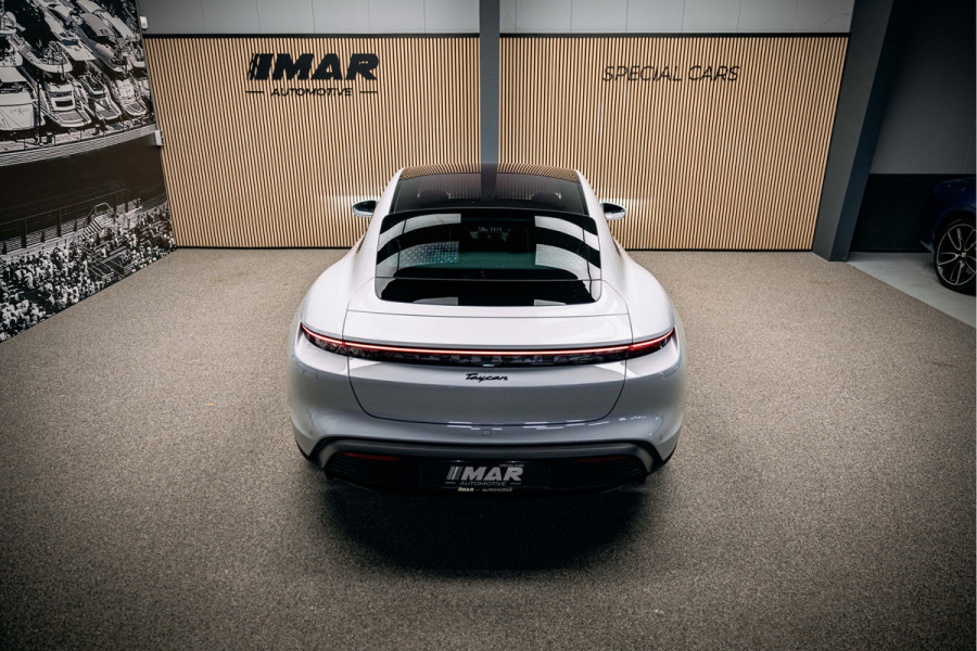 Porsche Taycan Performance 84 kWh | NL geleverd | Sport Chrono | Bose | Electric Sport Sound | Stoelverwarming |