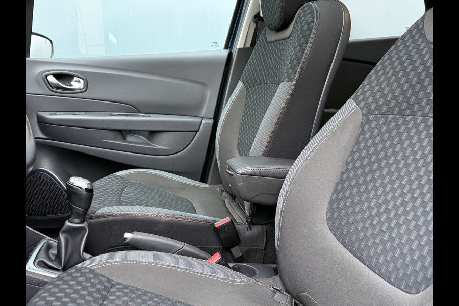 Renault Captur BWJ 2018 | 0.9TCe 90PK Intens | TREKHAAK | PANO DAK | PDC | NAVI | CAMERA | CLIMA