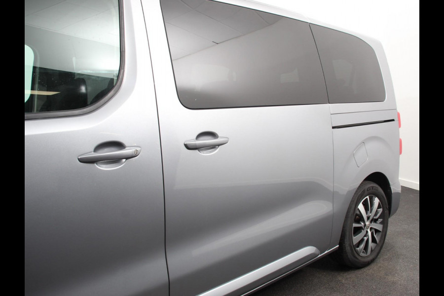 Toyota PROACE Electric Verso Luxury L2 8p PERSONENBUS | Navigatie | Apple Carplay/Android Auto | Climate Control | Lichtmetalen velgen | Cruise Control |