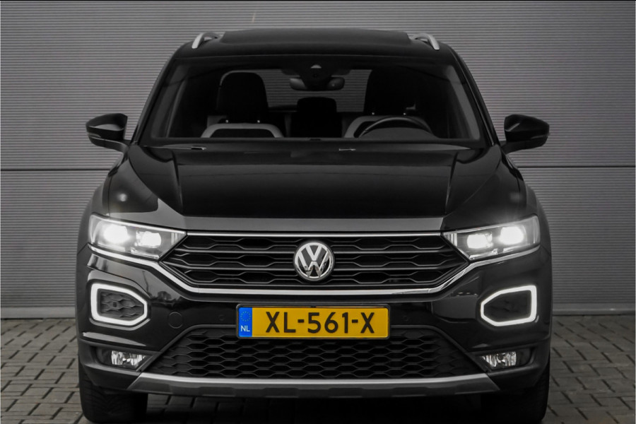 Volkswagen T-Roc 1.5 TSI Sport Navi ACC LED Trekhaak